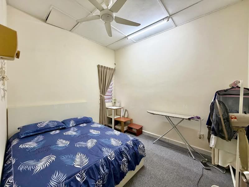 1-storey Terraced House for Sale in Meru (Klang) - Shiqin Saidin - Bedroom - PropertyGuru.com.my