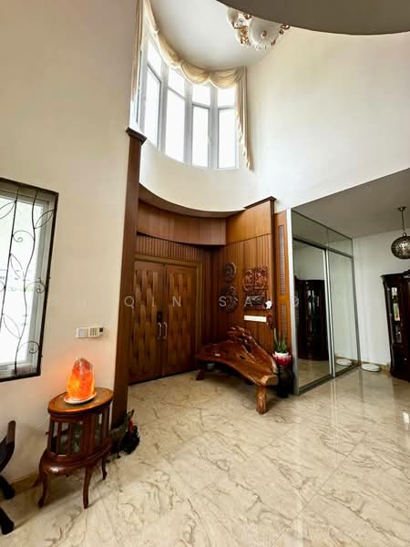 Rumah Banglo untuk Dijual di Sunway Damansara (Kota Damansara) - Shiqin Saidin - Entrance - PropertyGuru.com.my