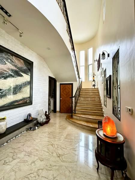 Rumah Banglo untuk Dijual di Sunway Damansara (Kota Damansara) - Shiqin Saidin - Entrance - PropertyGuru.com.my