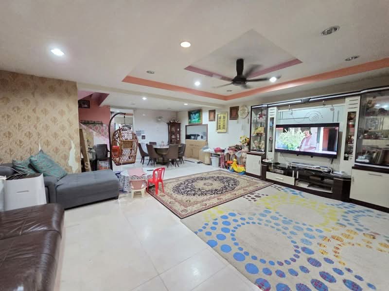 2-storey Terraced House for Sale in Taman Subang Murni (Shah Alam) - Shiqin Saidin - Living Room - PropertyGuru.com.my