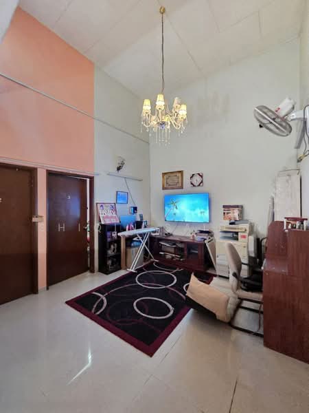 2-storey Terraced House for Sale in Taman Subang Murni (Shah Alam) - Shiqin Saidin - Living Room - PropertyGuru.com.my