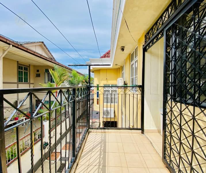 Rumah Banglo untuk Dijual di Taman Keramat Permai (Ulu Kelang) - Shiqin Saidin - Balcony - PropertyGuru.com.my