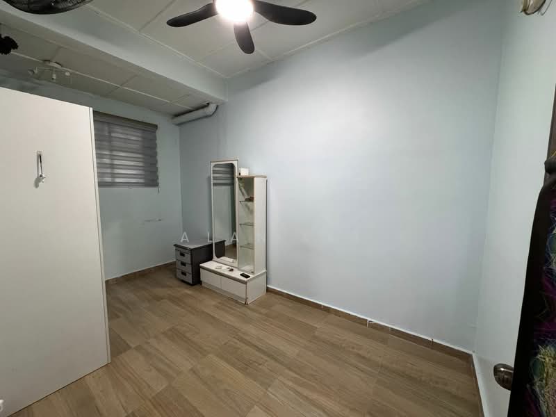 Rumah Teres 1 Tingkat untuk Dijual di Taman Pelangi Indah (Ulu Tiram) - Alan Ler - Bedroom - PropertyGuru.com.my