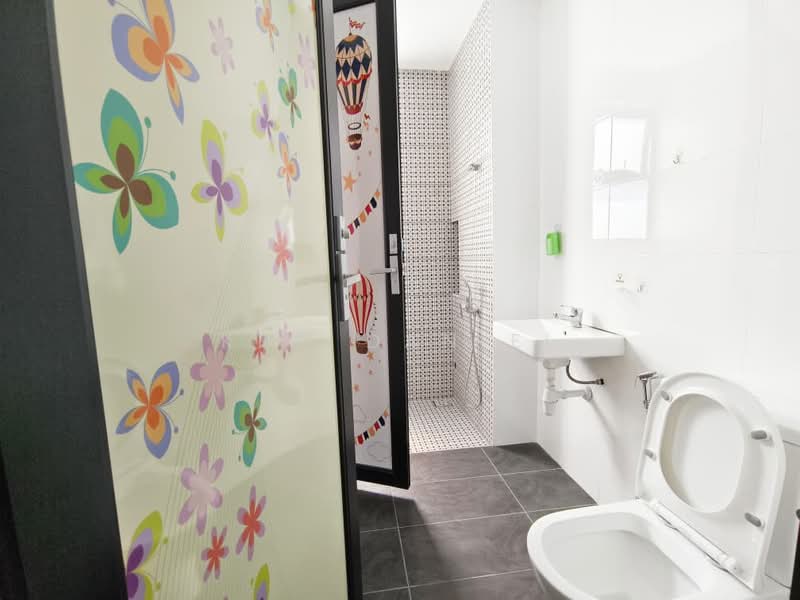 Semi-Detached House for Sale in Setia Alam (Selangor) - Kho Daniel - Bathroom - PropertyGuru.com.my