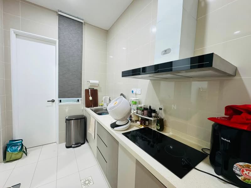 Condominium for Sale at Isle of Kamares - Chloe Chan - Kitchen - PropertyGuru.com.my