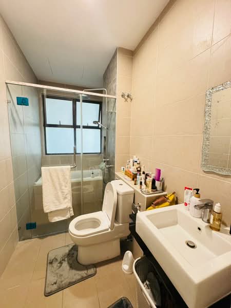 Condominium for Sale at Isle of Kamares - Chloe Chan - Bathroom - PropertyGuru.com.my