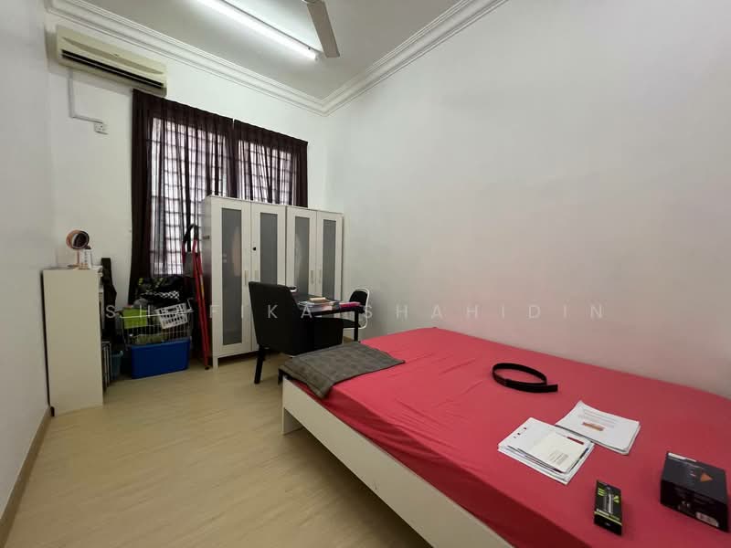 Rumah Teres 2 Tingkat untuk Dijual di KL City Centre (Kuala Lumpur) - Shafika Shahidin - Bedroom - PropertyGuru.com.my
