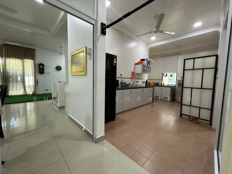 Rumah Teres 2 Tingkat untuk Dijual di KL City Centre (Kuala Lumpur) - Shafika Shahidin - Kitchen - PropertyGuru.com.my