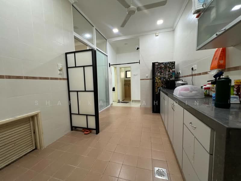Rumah Teres 2 Tingkat untuk Dijual di KL City Centre (Kuala Lumpur) - Shafika Shahidin - Kitchen - PropertyGuru.com.my