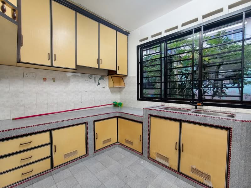 Rumah Teres 2 Tingkat untuk Disewa di Permas Jaya (Johor Bahru) - YC Fung - Kitchen - PropertyGuru.com.my