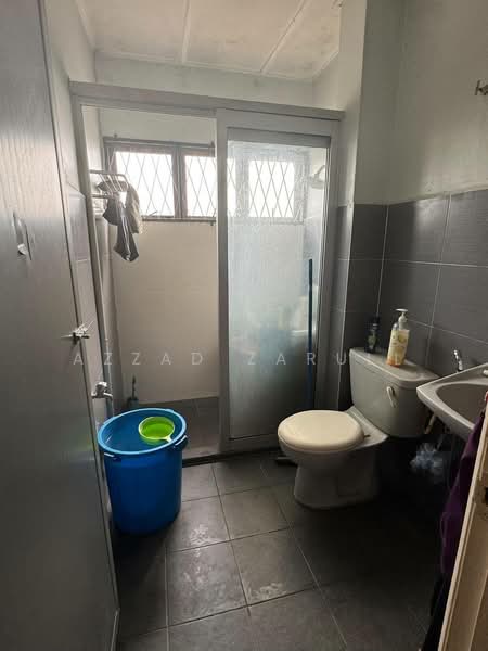 Rumah Teres 2.5 Tingkat untuk Dijual di Taman Setiawangsa (Setiawangsa) - Azzad Zarull - Bathroom - PropertyGuru.com.my