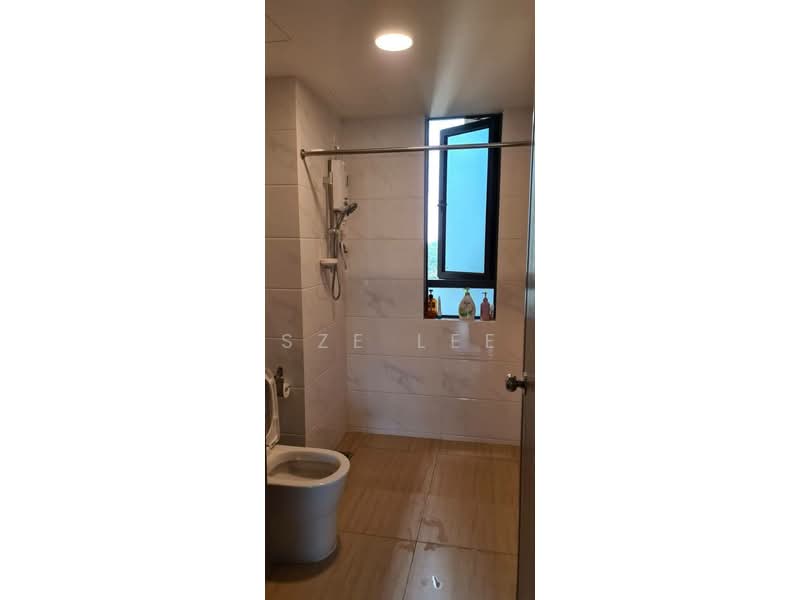 Service Residence for Sale at Country Garden Central Park - Sze Lee - Bathroom - PropertyGuru.com.my