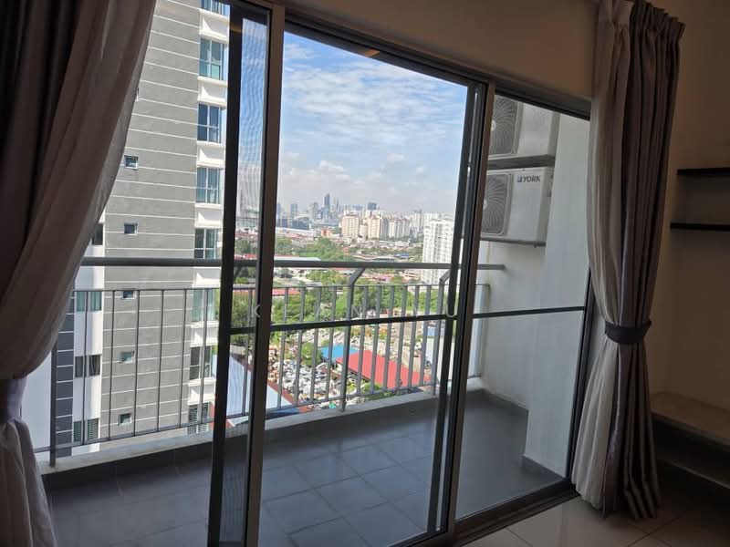 Condominium for Rent at Zeta Deskye (Alam Saujana) - Kean Yu - Balcony - PropertyGuru.com.my