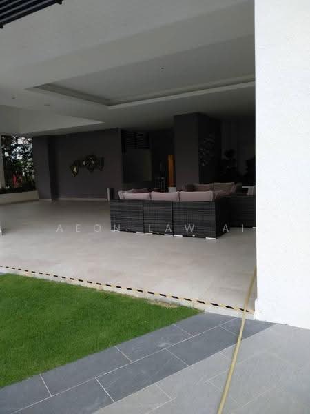 Rumah Teres 3-Tingkat untuk Dijual di Sunway Cassia (Batu Maung) - Aeon Law Ai - Exterior - PropertyGuru.com.my