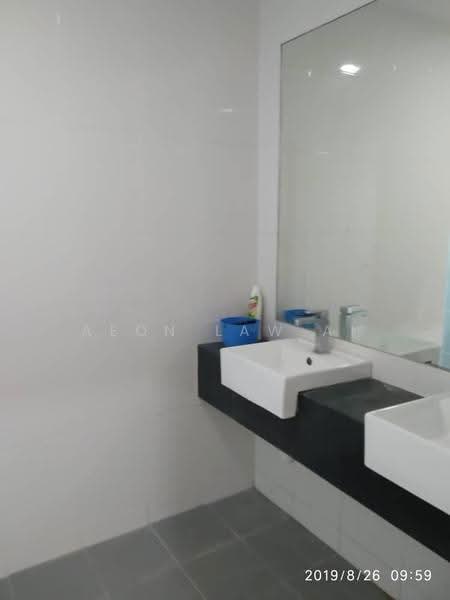 Rumah Teres 3-Tingkat untuk Dijual di Sunway Cassia (Batu Maung) - Aeon Law Ai - Bathroom - PropertyGuru.com.my