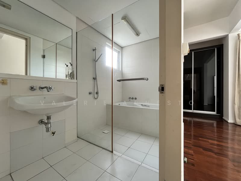 Kondominium untuk Dijual di One Jelatek - Valerie Arnesto - Bathroom - PropertyGuru.com.my
