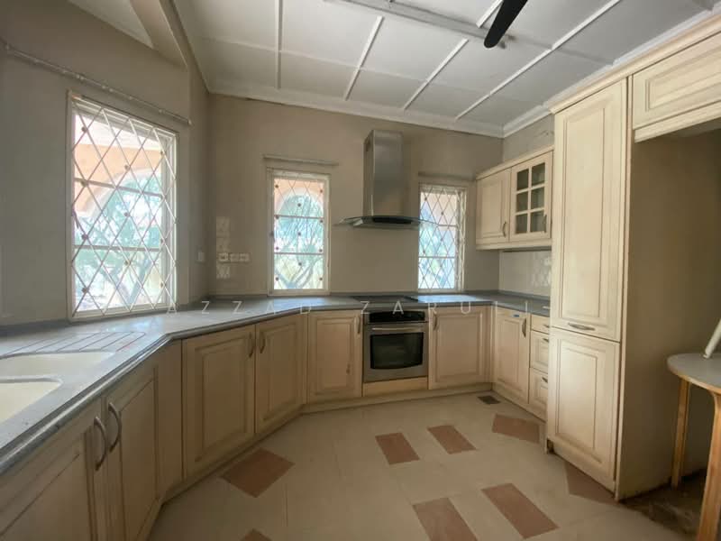 Bungalow for Sale in Kampung Datuk Keramat (Keramat) - Azzad Zarull - Kitchen - PropertyGuru.com.my