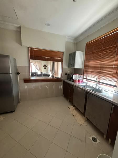 Semi-Detached House for Rent in Taman TTDI Jaya (Shah Alam) - Kelvin Tan - Kitchen - PropertyGuru.com.my