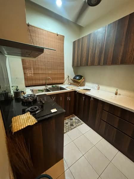 Semi-Detached House for Rent in Taman TTDI Jaya (Shah Alam) - Kelvin Tan - Kitchen - PropertyGuru.com.my