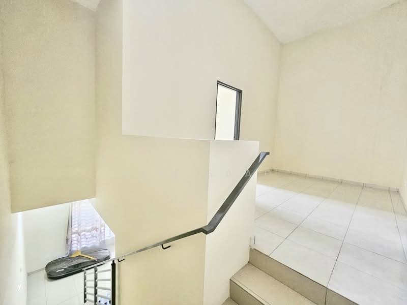 Rumah Teres 2 Tingkat untuk Dijual di Bandar Tasik Puteri (Rawang) - Alif Saad - PropertyGuru.com.my
