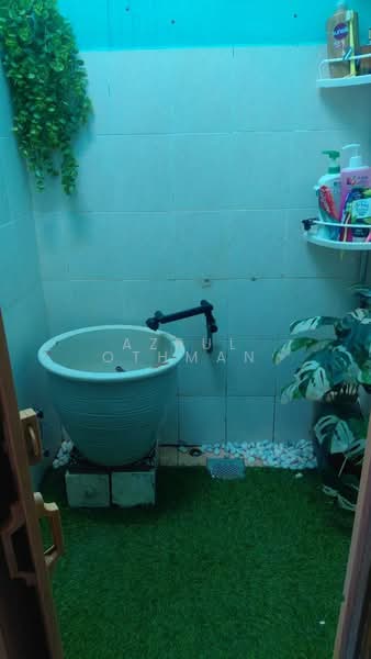 1-storey Terraced House for Sale in Lukut (Negeri Sembilan) - Azrul Othman - Bathroom - PropertyGuru.com.my