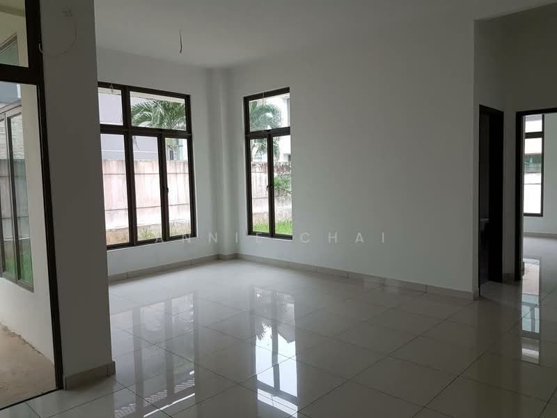 Semi-Detached House for Sale in Taman Impian Emas (Skudai) - Annie Chai - Living Room - PropertyGuru.com.my