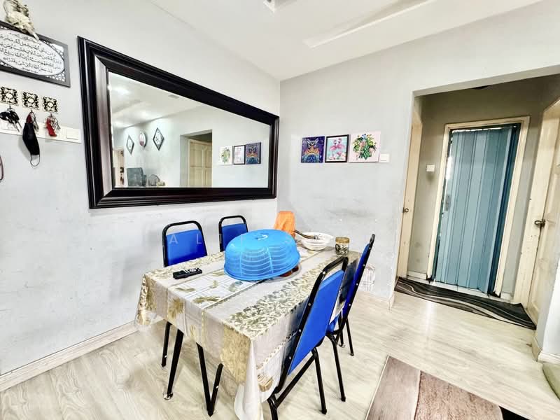 Apartment for Sale at Pangsapuri Mawar Sari - Alif Saad - PropertyGuru.com.my