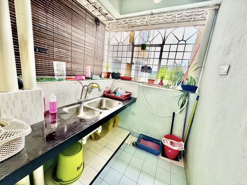Apartment for Sale at Pangsapuri Mawar Sari - Alif Saad - PropertyGuru.com.my