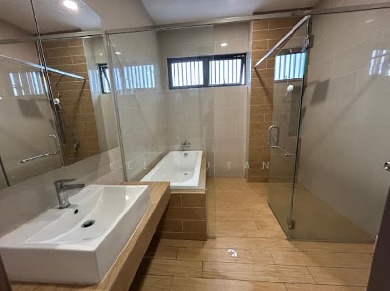 Semi-Detached House for Rent in Eco Sanctuary (Telok Panglima Garang) - Kelvin Tan - Bathroom - PropertyGuru.com.my