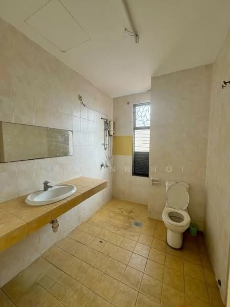 2-storey Terraced House for Sale in Bandar Bukit Tinggi 2 (Klang) - Zackinn Hoi - Bathroom - PropertyGuru.com.my