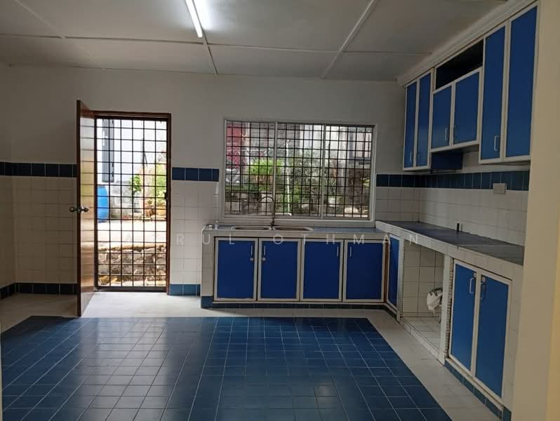 2-storey Terraced House for Sale in Seremban (Negeri Sembilan) - Azrul Othman - Kitchen - PropertyGuru.com.my