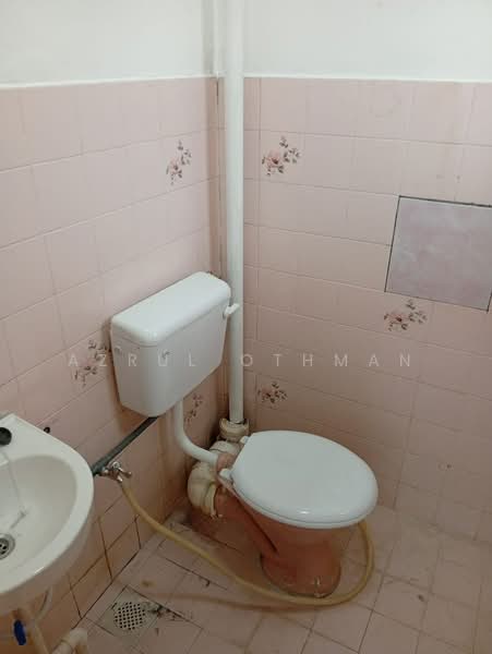 2-storey Terraced House for Sale in Seremban (Negeri Sembilan) - Azrul Othman - Bathroom - PropertyGuru.com.my