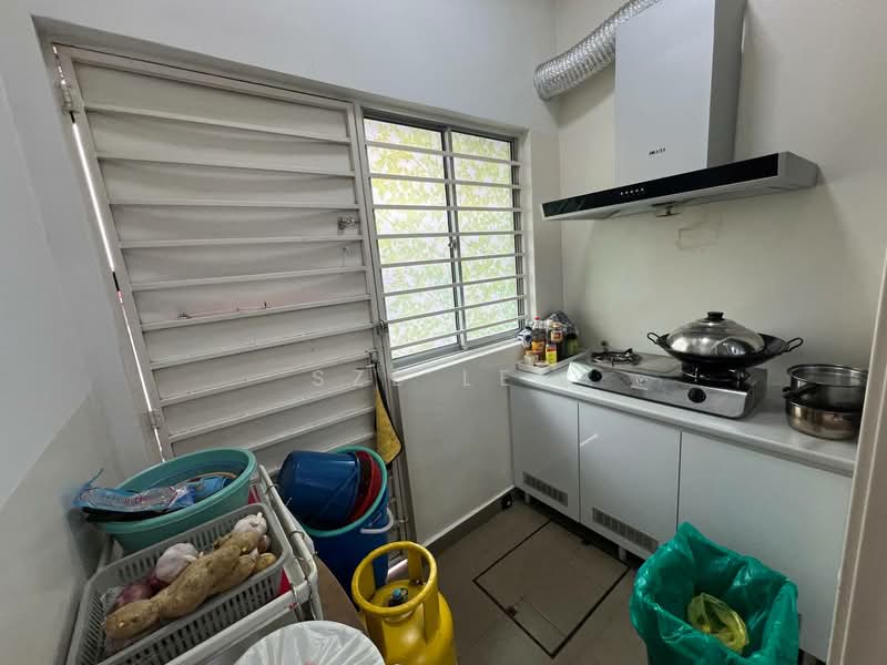 2-storey Terraced House for Sale in Taman Seri Austin (Tebrau) - Sze Lee - Kitchen - PropertyGuru.com.my
