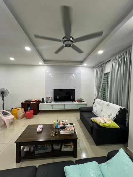 2-storey Terraced House for Sale in Taman Seri Austin (Tebrau) - Sze Lee - Living Room - PropertyGuru.com.my