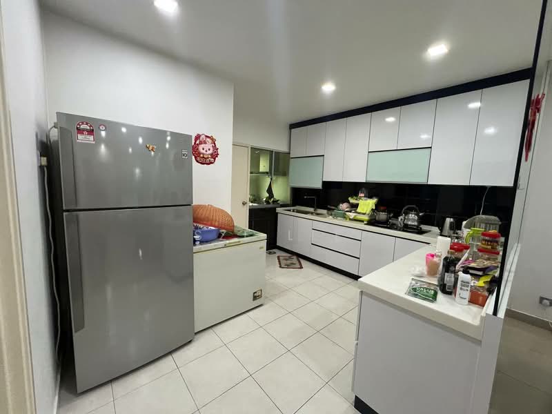 2-storey Terraced House for Sale in Taman Seri Austin (Tebrau) - Sze Lee - Kitchen - PropertyGuru.com.my