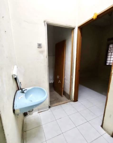 2-storey Terraced House for Sale in Puchong (Selangor) - Fauran Nawawi - PropertyGuru.com.my
