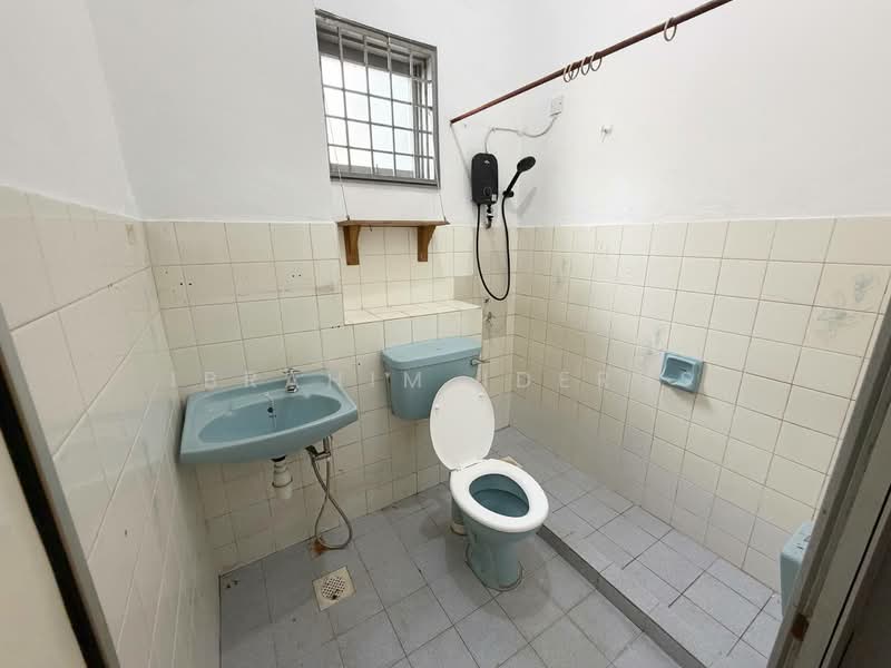 Rumah Teres 2 Tingkat untuk Dijual di Setiawangsa (Kuala Lumpur) - Ibrahim Iderus - Bathroom - PropertyGuru.com.my