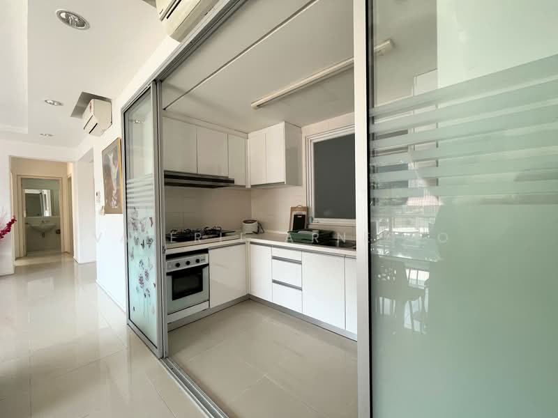 Kondominium untuk Dijual di One Jelatek - Valerie Arnesto - Kitchen - PropertyGuru.com.my
