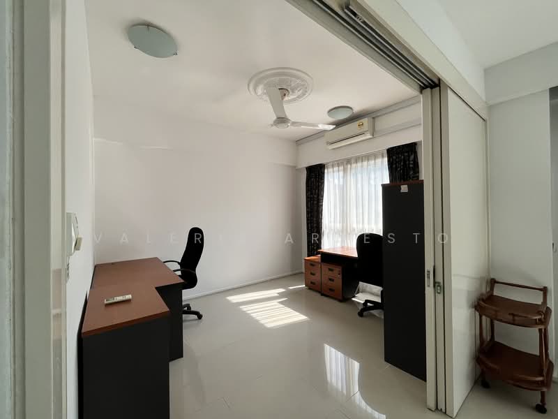 Kondominium untuk Dijual di One Jelatek - Valerie Arnesto - Study - PropertyGuru.com.my