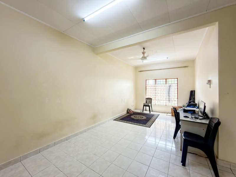 Apartment for Sale at Pangsapuri Seroja - Fauran Nawawi - Living Room - PropertyGuru.com.my