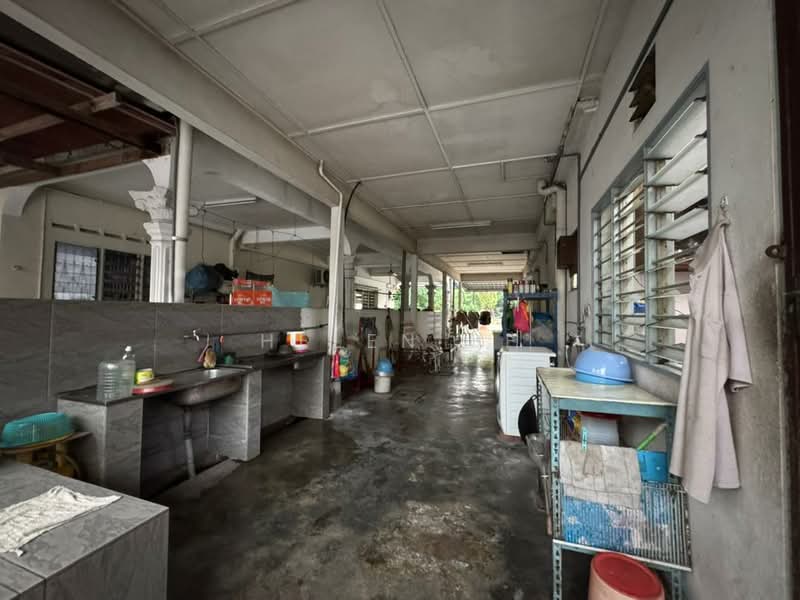Semi-Detached House for Sale in Taman Spring Garden (Tanjong Kling) - Helen BF - Interior - PropertyGuru.com.my