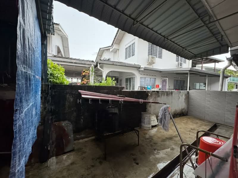 Semi-Detached House for Sale in Taman Spring Garden (Tanjong Kling) - Helen BF - Exterior - PropertyGuru.com.my
