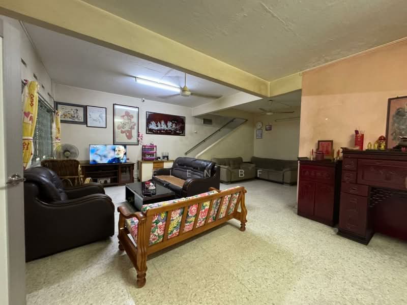 Semi-Detached House for Sale in Taman Spring Garden (Tanjong Kling) - Helen BF - Living Room - PropertyGuru.com.my