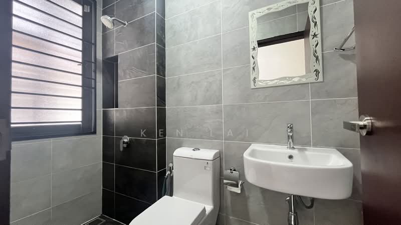 Rumah Teres untuk Dijual di Puchong (Selangor) - Ken Lai - Bathroom - PropertyGuru.com.my