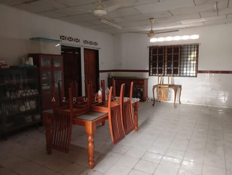 Bungalow for Sale in Senawang (Negeri Sembilan) - Azrul Othman - Dining Room - PropertyGuru.com.my
