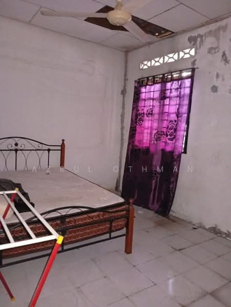 Bungalow for Sale in Senawang (Negeri Sembilan) - Azrul Othman - Bedroom - PropertyGuru.com.my