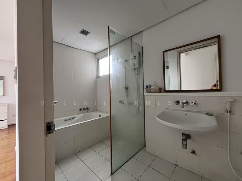 Kondominium untuk Dijual di One Jelatek - Valerie Arnesto - Bathroom - PropertyGuru.com.my