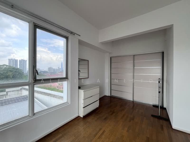 Kondominium untuk Dijual di One Jelatek - Valerie Arnesto - Bedroom - PropertyGuru.com.my
