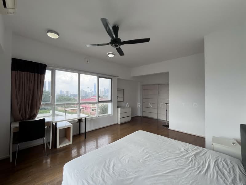 Kondominium untuk Dijual di One Jelatek - Valerie Arnesto - Bedroom - PropertyGuru.com.my