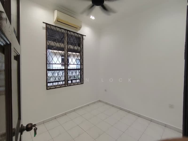 1-storey Terraced House for Rent in Taman Senai Utama (Kulai) - Joeyn Lock - PropertyGuru.com.my
